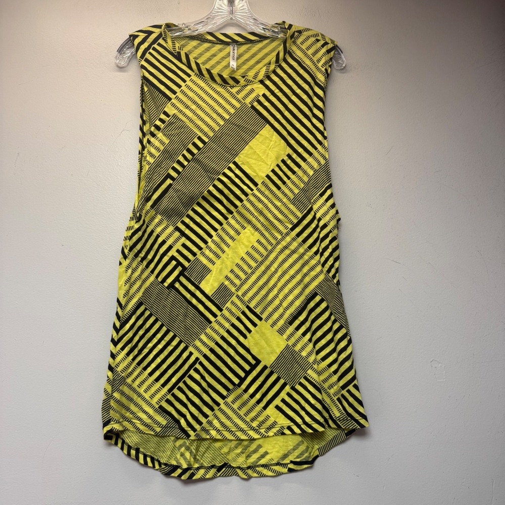 Fabletics Muscle Tank Womens Medium Yellow Black Geometric Stripe Excellent